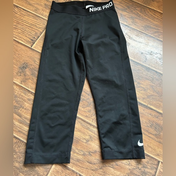 Nike Black Leggings Comfortable Athletic Wear - Picture 1 of 5